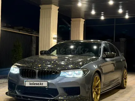 BMW M5 2018 года за 44 000 000 тг. в Алматы