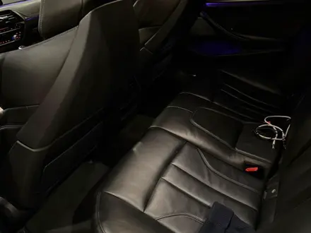 BMW M5 2018 года за 44 000 000 тг. в Алматы – фото 12