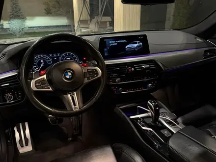 BMW M5 2018 года за 44 000 000 тг. в Алматы – фото 13