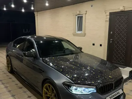 BMW M5 2018 года за 44 000 000 тг. в Алматы – фото 7