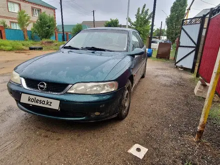 Opel Vectra 2001 года за 1 650 000 тг. в Актобе – фото 2