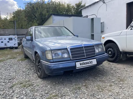 Mercedes-Benz E 230 1988 года за 1 850 000 тг. в Павлодар