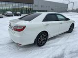 Toyota Camry 2017 годаүшін13 300 000 тг. в Семей – фото 4