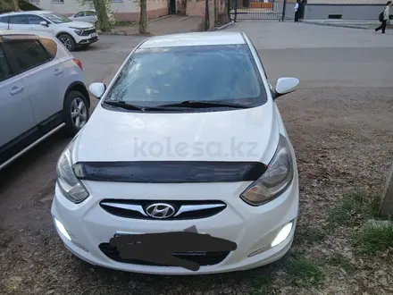 Hyundai Accent 2014 года за 3 600 000 тг. в Караганда