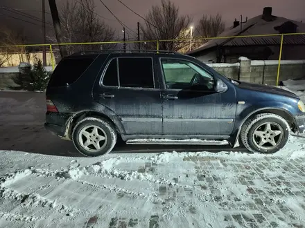 Mercedes-Benz ML 320 1999 года за 3 500 000 тг. в Астана – фото 6