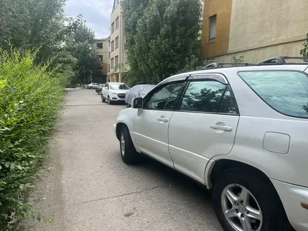 Lexus RX 300 2000 года за 5 000 000 тг. в Актобе – фото 3