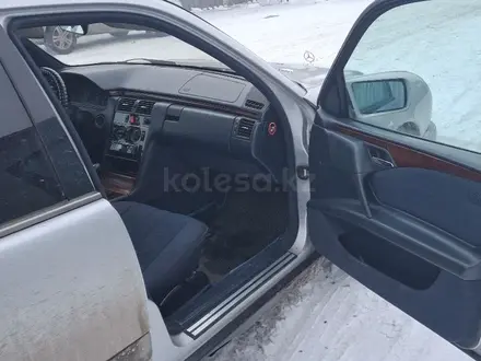 Mercedes-Benz E 230 1997 года за 2 450 000 тг. в Кокшетау – фото 7