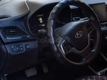 Hyundai Accent 2022 года за 7 000 000 тг. в Актау – фото 10