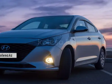 Hyundai Accent 2022 года за 7 000 000 тг. в Актау – фото 3
