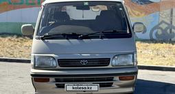 Toyota Hiace 1996 годаfor4 500 000 тг. в Алматы – фото 2