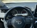 Toyota RAV4 2020 годаүшін13 000 000 тг. в Актобе – фото 12