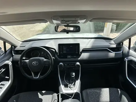 Toyota RAV4 2020 года за 13 000 000 тг. в Актобе – фото 15