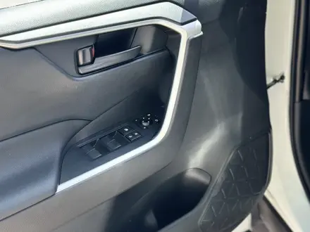 Toyota RAV4 2020 года за 13 000 000 тг. в Актобе – фото 16