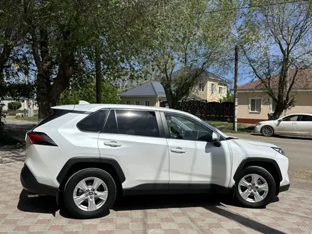 Toyota RAV4 2020 года за 13 000 000 тг. в Актобе – фото 21