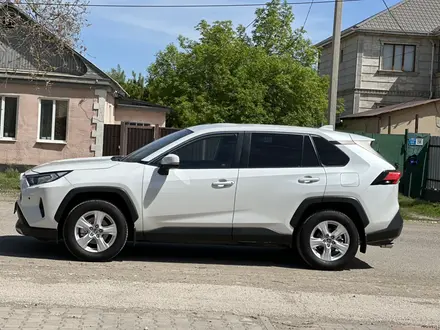 Toyota RAV4 2020 года за 13 000 000 тг. в Актобе – фото 7