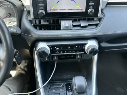 Toyota RAV4 2020 года за 13 000 000 тг. в Актобе – фото 10