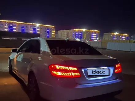 Mercedes-Benz E 300 2011 года за 10 000 000 тг. в Актобе – фото 5