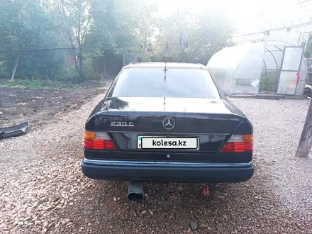 Mercedes-Benz E 230 1991 года за 1 700 000 тг. в Кокшетау – фото 13