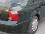 Volkswagen Passat 1997 годаүшін2 100 000 тг. в Сатпаев – фото 4