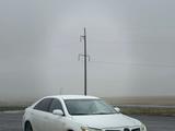 Toyota Camry 2010 года за 4 000 000 тг. в Уральск – фото 2