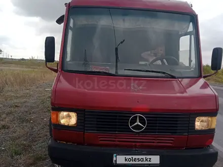 Mercedes-Benz  811D 1988 года за 3 700 000 тг. в Караганда