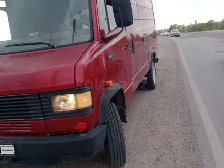 Mercedes-Benz  811D 1988 года за 3 700 000 тг. в Караганда – фото 4