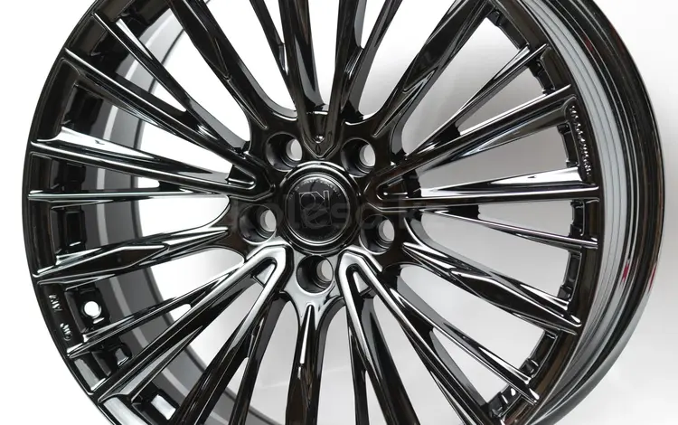 TOYOTA BLACK CHROME за 360 000 тг. в Алматы