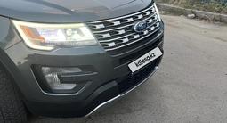 Ford Explorer 2015 года за 12 750 000 тг. в Алматы – фото 2