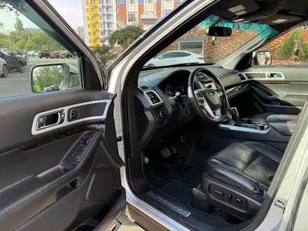 Ford Explorer 2014 года за 9 700 000 тг. в Алматы – фото 13