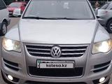 Volkswagen Touareg 2008 года за 6 300 000 тг. в Алматы