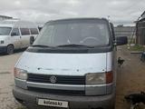 Volkswagen Caravelle 1994 года за 1 800 000 тг. в Рудный