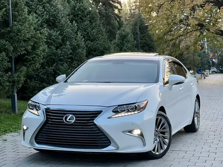 Lexus ES 350 2016 года за 17 700 000 тг. в Алматы – фото 2