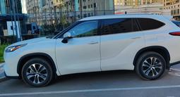 Toyota Highlander 2021 года за 23 500 000 тг. в Астана – фото 2