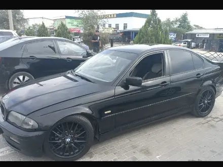 BMW 325 2002 года за 3 000 000 тг. в Актау – фото 3