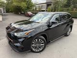 Toyota Highlander 2020 годаүшін22 500 000 тг. в Караганда