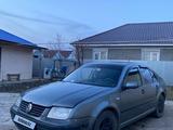 Volkswagen Jetta 2000 годаүшін2 300 000 тг. в Уральск