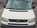 Volkswagen Transporter 2000 годаүшін4 400 000 тг. в Костанай