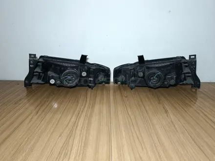 Фары 2шт Mazda Bongo Friendee 1й рест 99-05г Мазда Бонго Фринди Оригинал за 50 000 тг. в Караганда – фото 6