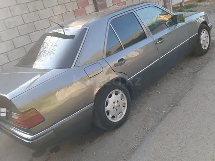 Mercedes-Benz E 230 1992 года за 1 800 000 тг. в Алматы – фото 6