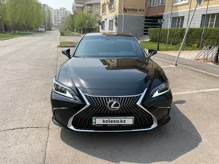 Lexus ES 250 2019 года за 21 700 000 тг. в Астана – фото 2