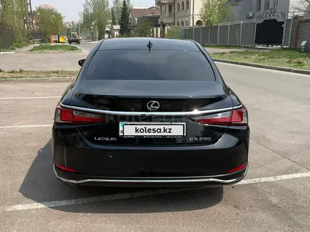 Lexus ES 250 2019 года за 21 700 000 тг. в Астана – фото 11