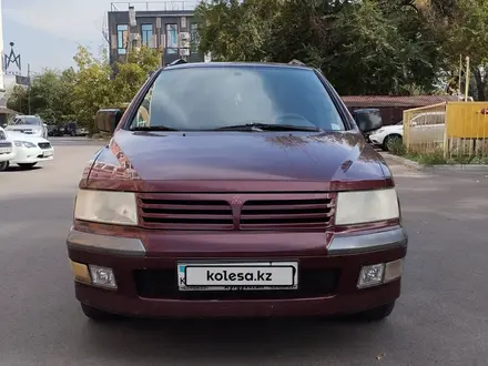 Mitsubishi Space Wagon 2000 года за 2 800 000 тг. в Алматы