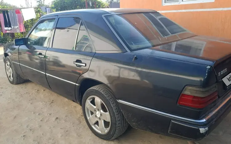 Mercedes-Benz E 200 1991 годаүшін550 000 тг. в Казалинск