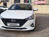 Hyundai Solaris 2021 годаүшін7 500 000 тг. в Актау