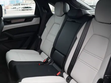 Porsche Cayenne Coupe V6 2025 года за 88 000 000 тг. в Актобе – фото 22