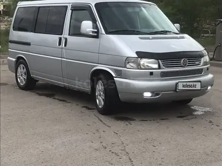 Volkswagen Caravelle 2001 года за 6 800 000 тг. в Караганда – фото 2