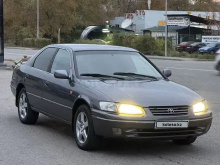 Toyota Camry 1997 года за 4 150 000 тг. в Талдыкорган – фото 2