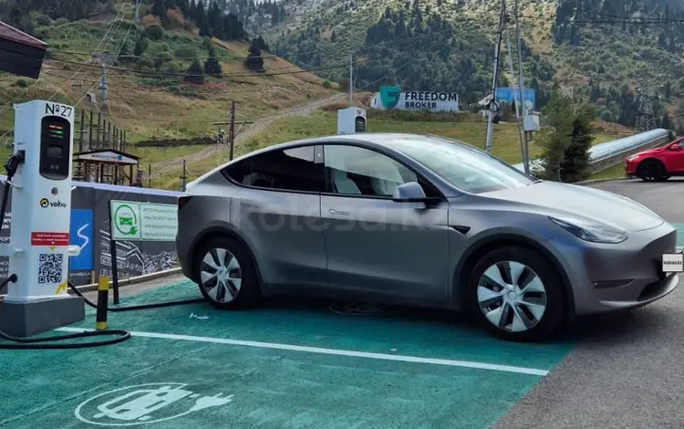 Tesla Model Y 2021 года за 14 400 000 тг. в Алматы