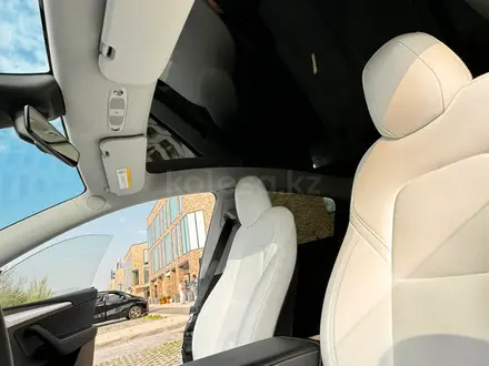 Tesla Model Y 2021 года за 14 400 000 тг. в Алматы – фото 8