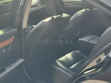 Lexus ES 300h 2014 года за 10 800 000 тг. в Алматы – фото 15